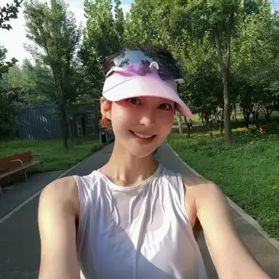 邱铭雅